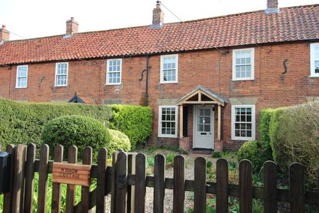 Minnow Cottage, Oddfellows Row, Docking - Photo 3