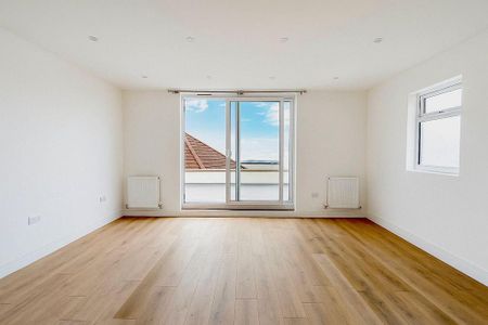 3 bedroom apartment to rent - Photo 2