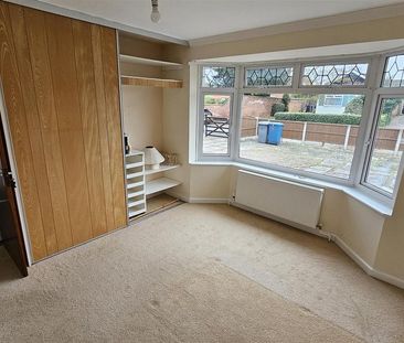 3 bedroom detached bungalow to rent - Photo 4