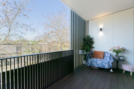 Elevated Village Luxury in the Heart of Erskineville - Photo 3