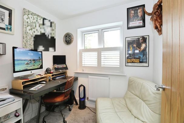 3 bedroom property to rent - Photo 1