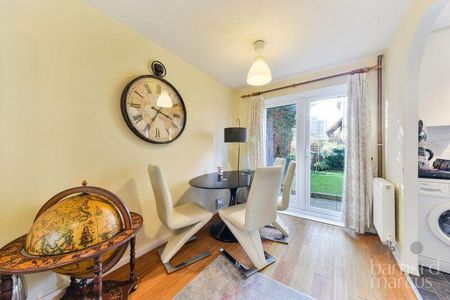 Cliffe Walk, Sutton - Photo 2