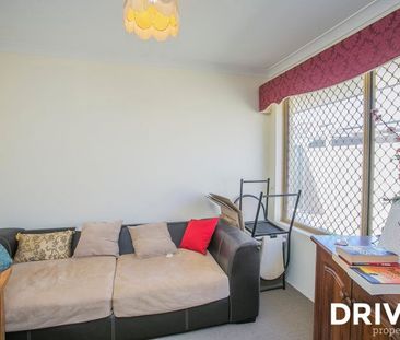 OVER 40'S COMPLEX - Photo 4