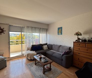 SPACIEUX T2 de 49m2 A PROXIMITE DE LA MAIRIE - Photo 3