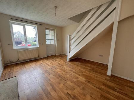 2 bedroom terraced house to rent - Photo 2