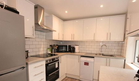 5 bedroom terraced house to rent - Photo 5