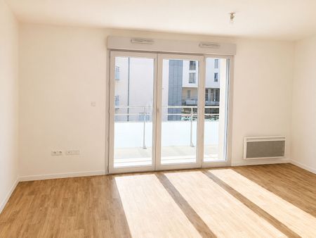 Location Appartement 1 pièce 28m² - Photo 3