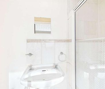 Albert Street, Slough, Berkshire, SL1 - Photo 3