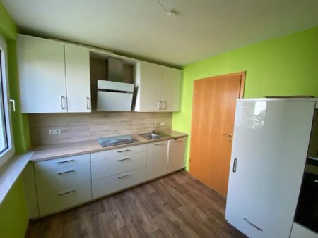 Gemütliche 3-Zimmer-Mietwohnung mit Balkon und EBK, nähe Symrise - Foto 2