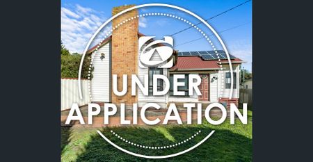 FIVE BEDROOM HOUSE - Photo 5