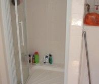 9 Beds - Student House - Bradford - Photo 3