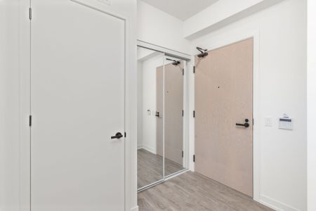 For Lease - 8 Interchange Way Unit# 3015, Vaughan, Ontario - Photo 3