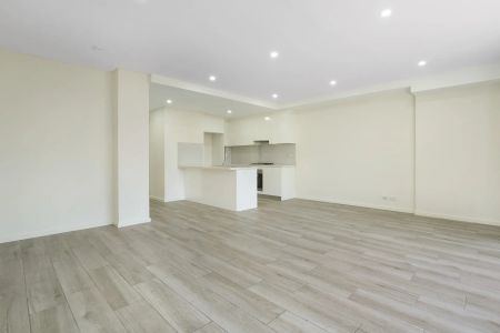 Boutique Complex | Two Bedroom Apartment in Prime Location - Photo 3