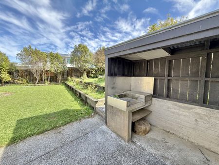 16 Otira grove, Kelson - Photo 2