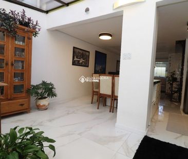 Casa com 3 quartos e 149m² para alugar em Vila Conceicao, Porto Ale... - Foto 5