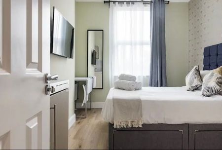 Studio Flat, Willesden Lane, NW6 - Photo 2