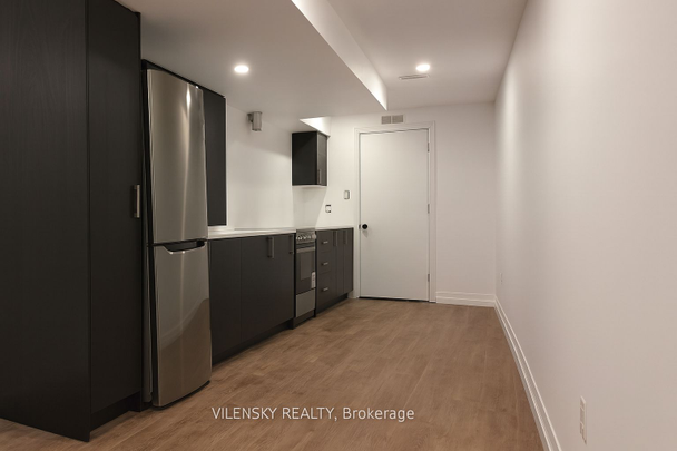 For Lease - 128 Mintwood Road Unit# Lower, Vaughan, Ontario - Photo 1