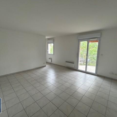 Location Appartement 2 pièces 47m² PAMIERS 09100 - Photo 1