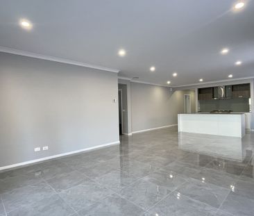 Brand New Family Home - Photo 4