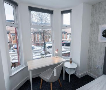 4 bedroom terraced house to rent - Photo 5