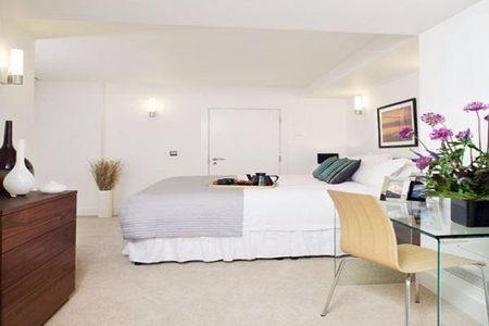 3 bedroom flat to rent - Photo 2