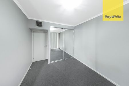 LOCATED IN THE HEART OF PARRAMATTA!! - Photo 3