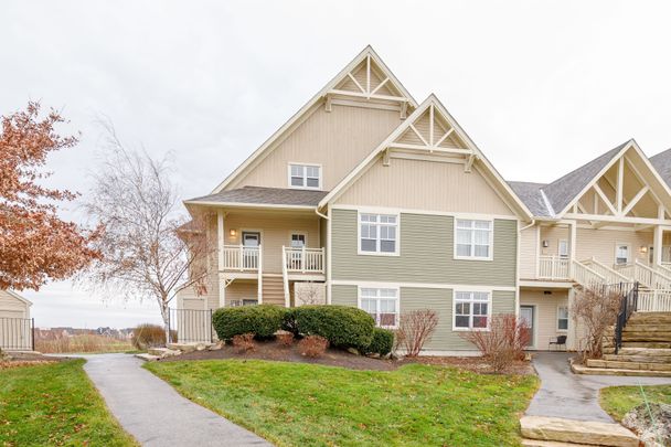 For Lease - 125 Fairway Court Unit# 225, Blue Mountains, Ontario - Photo 1