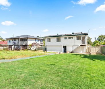 Charming Renovated Family Home - Photo 2