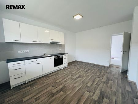 Pronájem bytu 2+1 75 m² - Photo 4