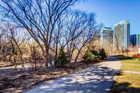 10 Park Lawn Road #314 - Photo 2