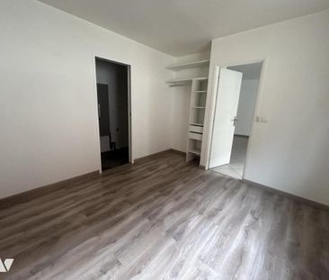 Appartement rez-de-chaussée avec cour - Photo 2