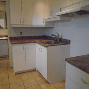 5 ½ rue Dufresne et Maisonneuve Montréal LIBRE - Photo 2