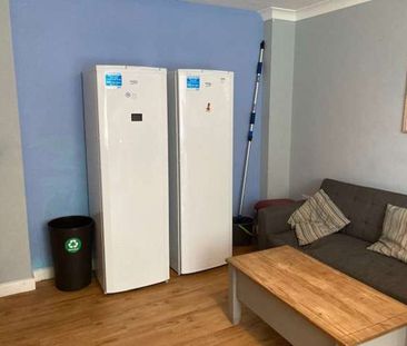 Eastgate Street Room 3 - Photo 1