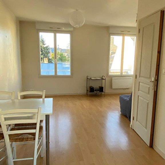 Location Appartement 1 pièce Meublé 27m² ST BRIEUC 22000 - Photo 1