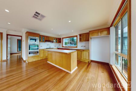 Seaside Family Living! - Photo 4