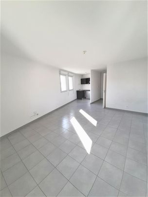 Location Appartement 1 pièce 35m² LAUNAGUET 31140 - Photo 1