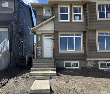 87 Edith Pass Northwest, Calgary - Photo 1