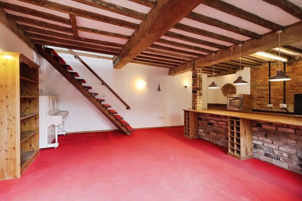 2 bedroom terraced house to rent - Photo 1