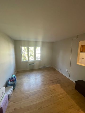 Unit D - Photo 2