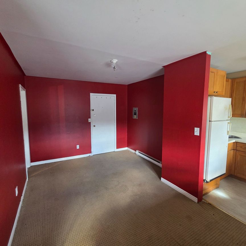 For Lease - 8 Wellington Street Unit# 2, Kawartha Lakes, Ontario - Photo 1