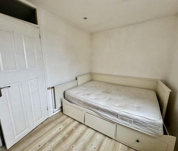 Caraway Gardens, Eastville - Photo 2