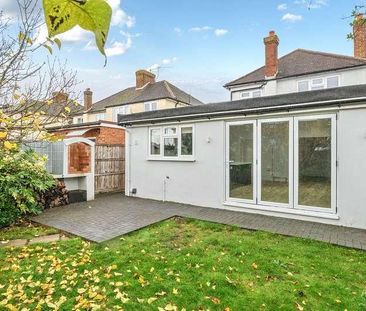 Rydens Way, Woking, Surrey, GU22 - Photo 6