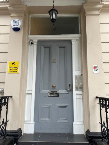 Studio Flat, Castletown Road, W14 - Photo 4