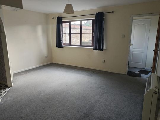 Vienna Walk, Dereham, Toftwood - Photo 1