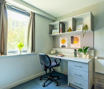 1 bedroom in a flat share to rent - Photo 6