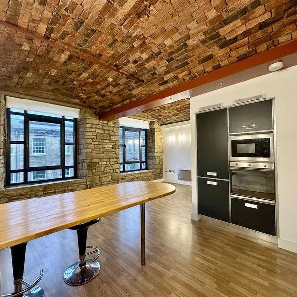 The Melting Point, Firth Street, Huddersfield, HD1 - Photo 1