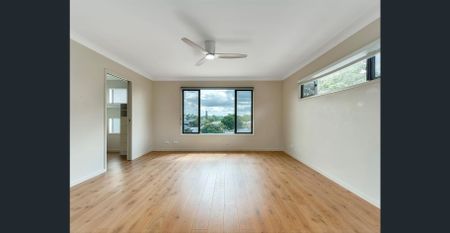 Spacious 4 Bedroom Family Home in Prime Mt Gravatt Location - Photo 4