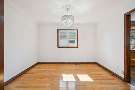 For Lease - 664 Scarlett Road, Toronto, Ontario - Photo 4