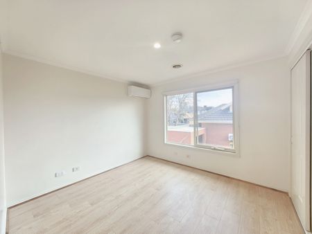 1&2/6 Atlantic Street, Clayton VIC 3168 - Townhouse For Rent | Domain - Photo 5