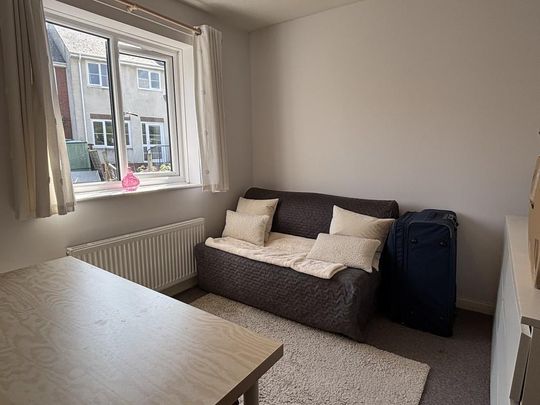 2 bedroom end of terrace house to rent - Photo 1